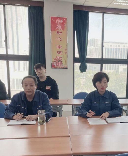 簡篇-【初心產發 四融五有】“五一”我在崗丨堅守詮釋責任 服務彰顯擔當